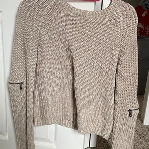 Long sleeve cropped sweater